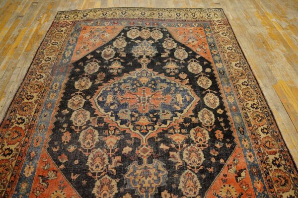 Antique s. Persian qashqai (khamse) carpet 5'2"×7'4" navy & ivory tribal, late 19th c. - detail view 6