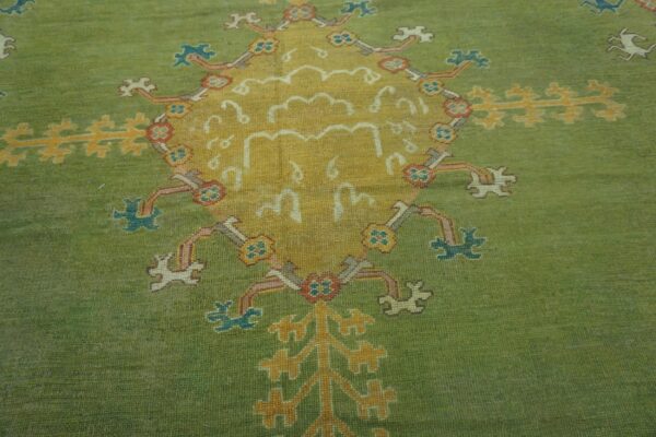 Antique turkish oushak rug 9'3"×12'1" green medallion, hand-knotted wool, 1890s - detail view 3