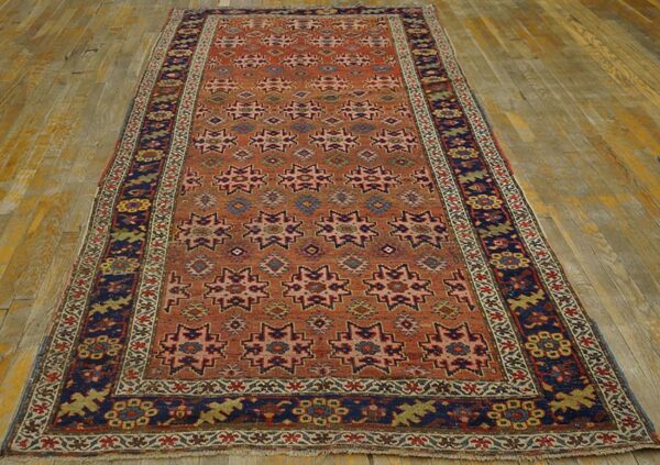 Antique w. Persian bijar carpet 4'6"×10'6" salmon field, 19th century - detail view 1