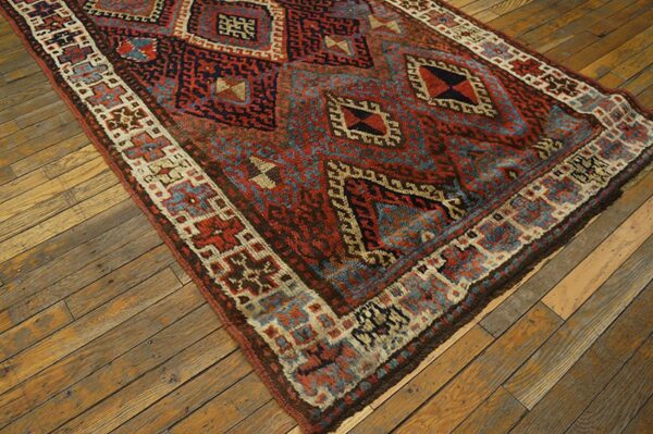 Antique w. Persian kurdish jaf carpet 3'10"×9'3" red field, ivory border, tribal lozenges, late 19th c. - detail view 2