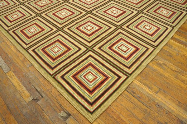 Contemporary american hooked rug — beige color, modern design 5 Contemporary american hooked rug — beige color, modern design - detail view 4