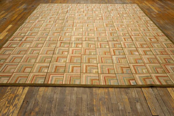Contemporary american hooked rug â€” beige color, modern style - detail view 2