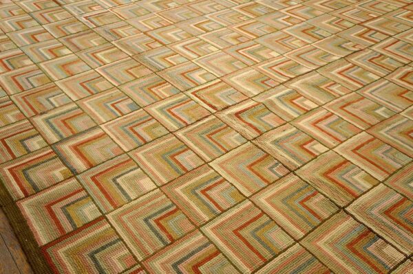 Contemporary american hooked rug — beige color, modern style - detail view 3