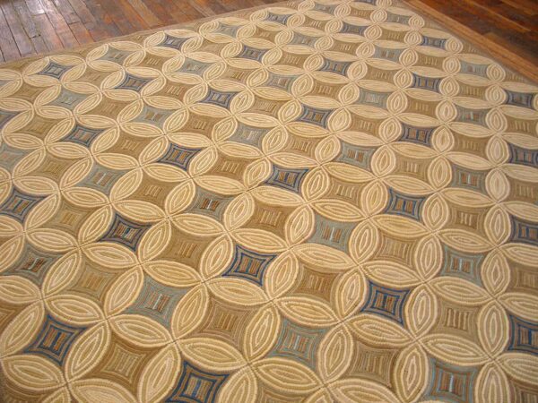 Contemporary american hooked rug — beige & cream geometric pattern - detail view 2
