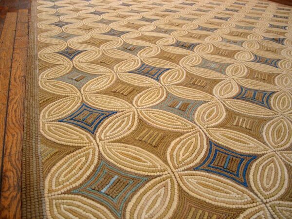 Contemporary american hooked rug — beige & cream geometric pattern - detail view 5