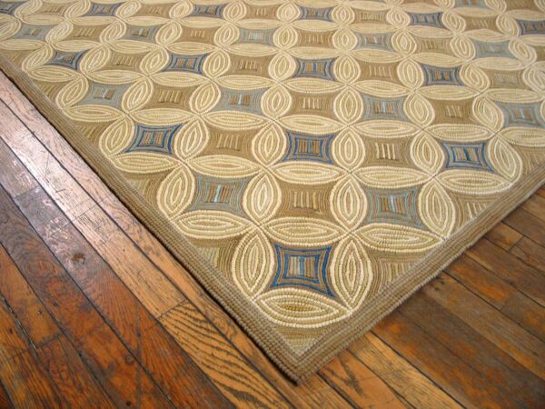 Contemporary american hooked rug — beige & cream geometric pattern - detail view 6