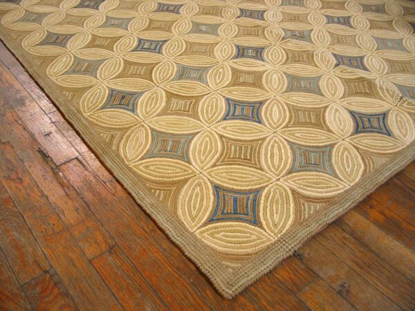 Contemporary american hooked rug — beige & cream geometric pattern - detail view 7