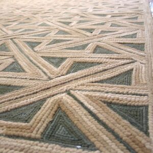 Contemporary American Hooked Rug — Black & Brown Geometric Pattern - detail view 4