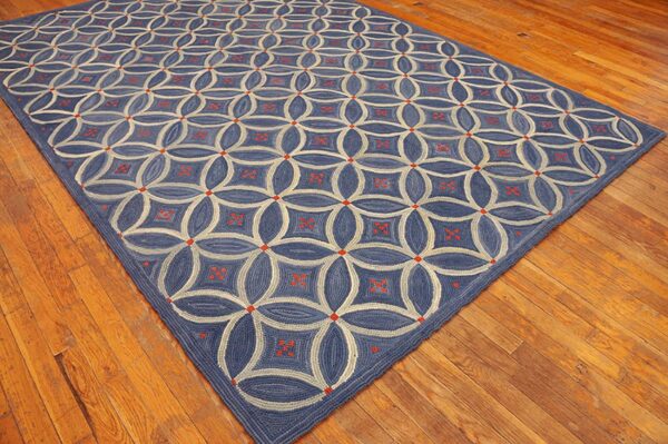 Contemporary american hooked rug 6'ã—9' â€” blue geometric design - detail view 3