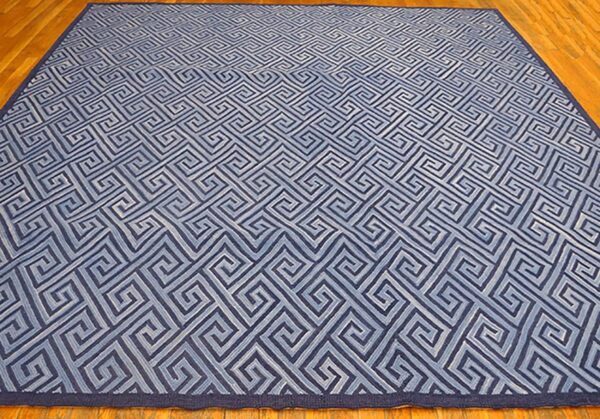 Contemporary american hooked rug 8'ã—10' â€” blue geometric pattern - detail view 1