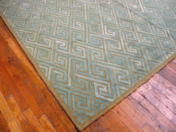 Contemporary american hooked rug — blue geometric pattern - detail view 5