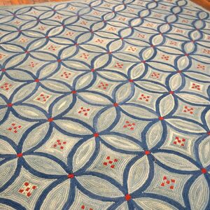 Contemporary American Hooked Rug 6'Ã—9' â€” Blue Interlocking Circle Pattern - detail view 2