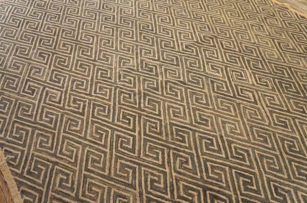 Contemporary american hooked rug 6'×9' — brown wool & jute greek key - detail view 3