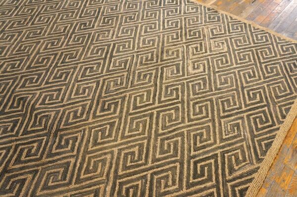 Contemporary american hooked rug 6'×9' — brown wool & jute greek key - detail view 5