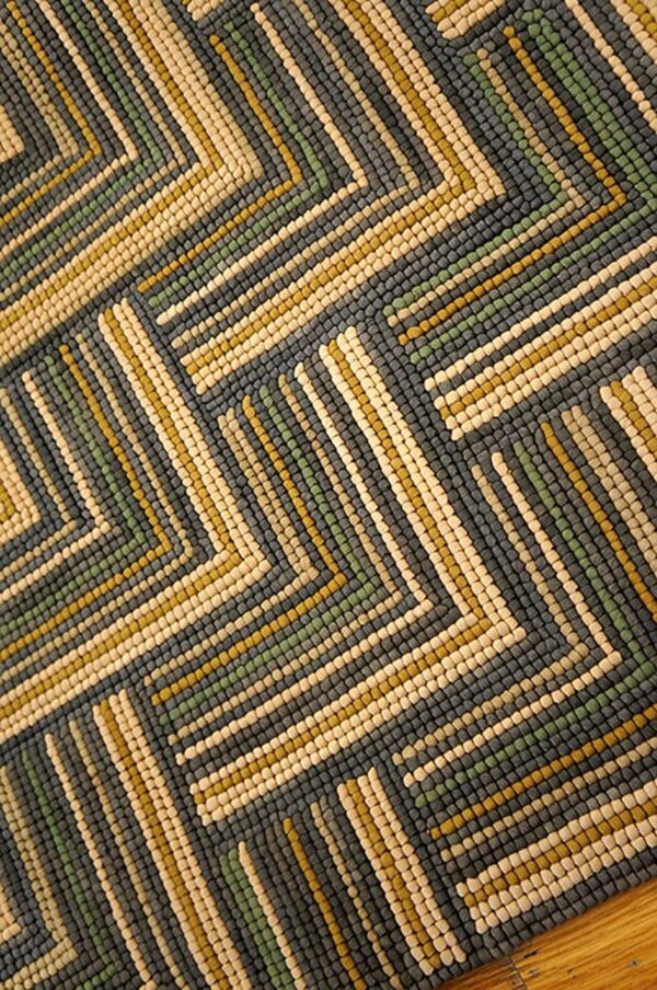 Contemporary american hooked rug â€” 3-dimensional stairs pattern - detail view 2