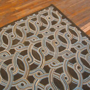 Contemporary American Hooked Rug — Distinctive Geometric Design - detail view 5