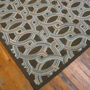 Contemporary American Hooked Rug — Distinctive Geometric Design - detail view 6