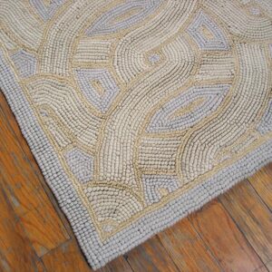 Contemporary American Hooked Rug — Gray Geometric Pattern - detail view 3