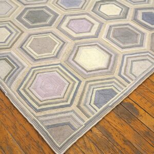 Contemporary American Hooked Rug 8'Ã—10' â€” Gray Hexagonal Pattern - detail view 3