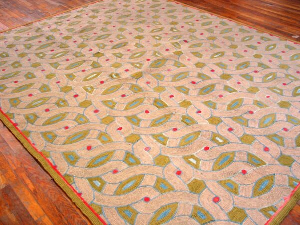 Contemporary american hooked rug — green modern design - detail view 3