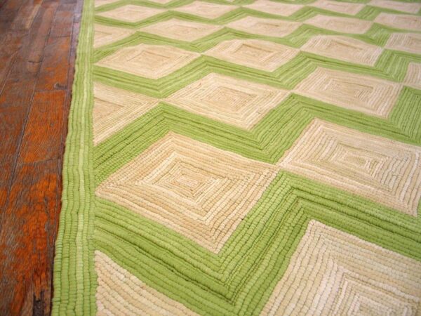 Contemporary american hooked rug — green zig zag pattern - detail view 3