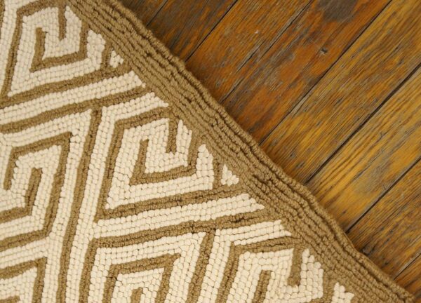 Contemporary american hooked rug — ivory & brown geometric pattern - detail view 3