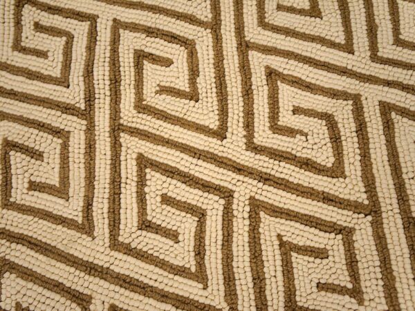 Contemporary american hooked rug — ivory & brown geometric pattern - detail view 4