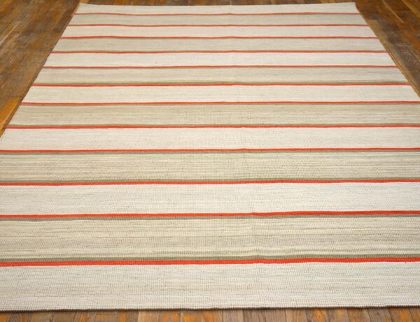 Contemporary american hooked rug 6'ã—9' â€” ivory & orange stripe - detail view 1