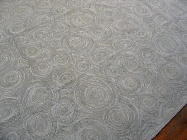 Contemporary american hooked rug — light gray circles pattern - detail view 3