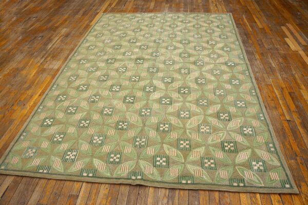 Contemporary american hooked rug — light green, folk art style - detail view 1
