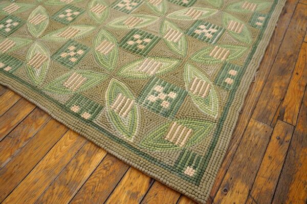 Contemporary american hooked rug — light green, folk art style - detail view 4