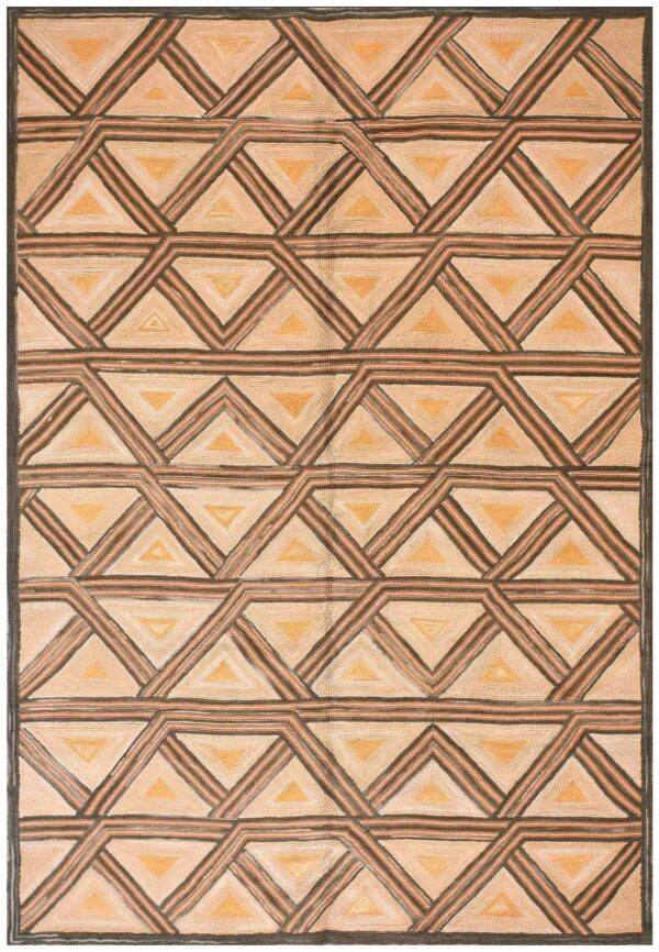 Contemporary american hooked rug â€” multi-brown