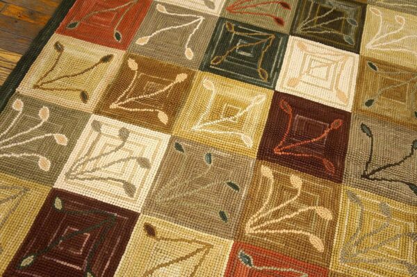Contemporary american hooked rug — multicolor square with special details 7 Contemporary american hooked rug — multicolor square with special details - detail view 6