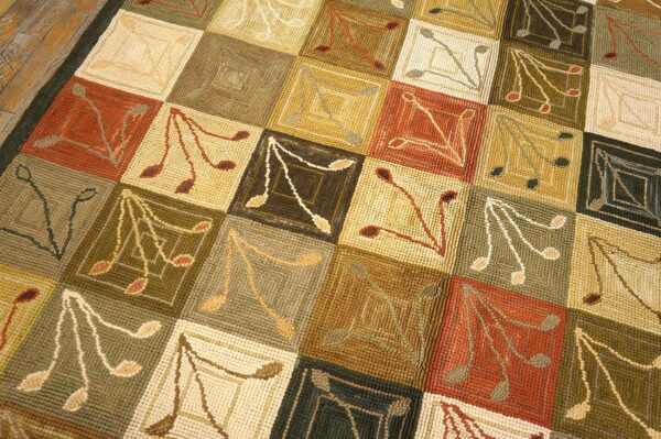 Contemporary american hooked rug — multicolor square with special details - detail view 4
