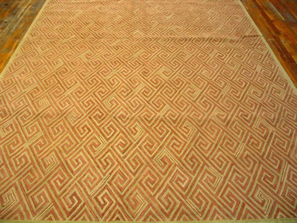 Contemporary american hooked rug — orange geometric pattern - detail view 1