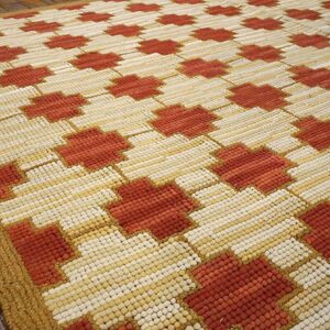 Contemporary American Hooked Rug 6'Ã—9' â€” Red & Cream Cross Pattern - detail view 2