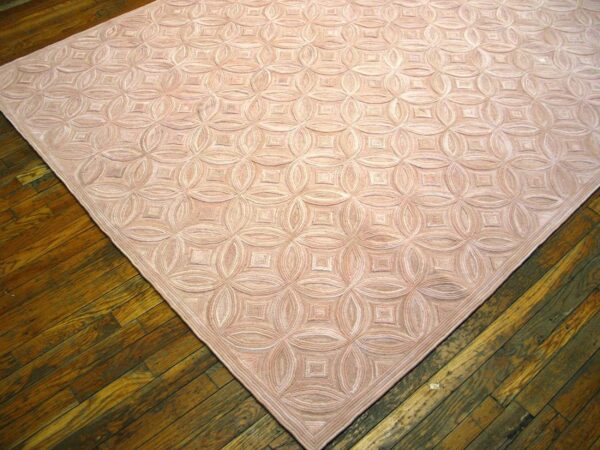 Contemporary american hooked rug — rose background, geometric pattern - detail view 3