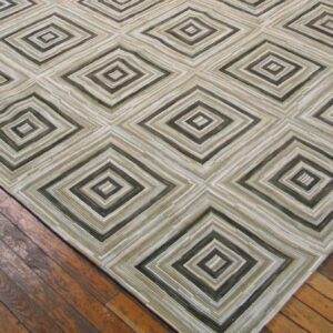Contemporary American Hooked Rug — Soft Color Combination - detail view 2