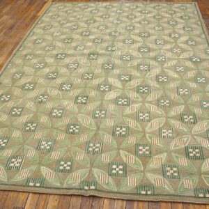Contemporary American Hooked Rug 6'Ã—9' â€” Traditional Beige Color - detail view 1