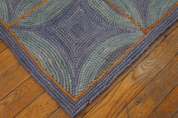 Contemporary cotton hooked rug 6'ã—9' classic geometric blue reproduction - detail view 5