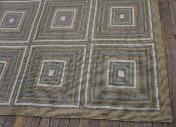 Contemporary cotton hooked rug 9'ã—12' hand-hooked - detail view 2