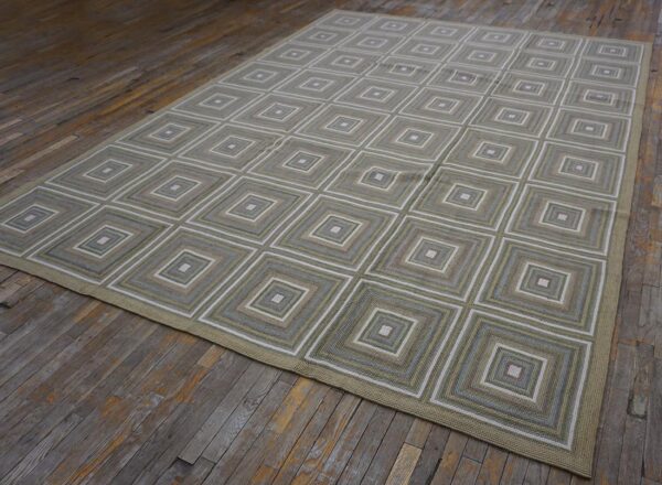 Contemporary cotton hooked rug 9'ã—12' hand-hooked - detail view 3