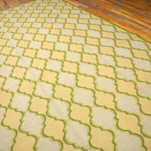 Contemporary Handwoven Wool Needlepoint Flat-Weave Rug with silk highlights, an awe-inspiring decorative composition with silk highlights - detail view 3