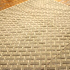 Contemporary Handwoven Wool Needlepoint Flat-Weave Rug with silk highlights, a radiant contemporary composition with silk highlights - detail view 5