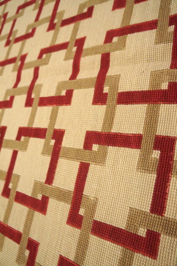 Contemporary handwoven wool needlepoint flat-weave rug with silk highlights, a splendid decorative composition with silk highlights - detail view 5