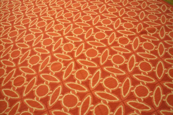Contemporary handwoven wool needlepoint flat-weave rug with silk highlights, a striking contemporary composition with silk highlights - detail view 6