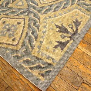 Contemporary Handwoven Wool Needlepoint Rug â€” Gray Geometric - detail view 9