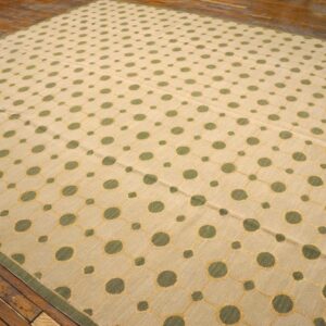 Contemporary Handwoven Wool Needlepoint Rug, Green with silk highlights - detail view 2