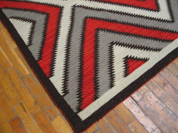 Contemporary navajo rug 5'×8' hand-woven wool, native american tradition - detail view 2