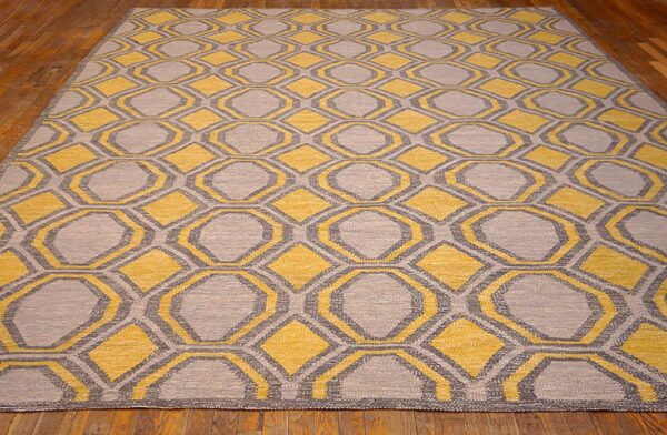 Contemporary scandinavian style flat-weave rug â€” gray & yellow allover pattern - detail view 2